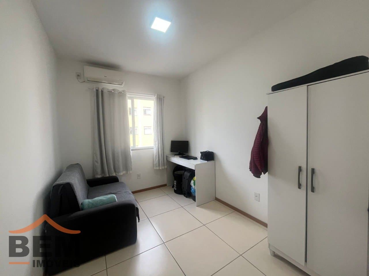Apartamento para alugar com 2 quartos e 48 m² no bairro Itaipava, em Itajaí/SC.