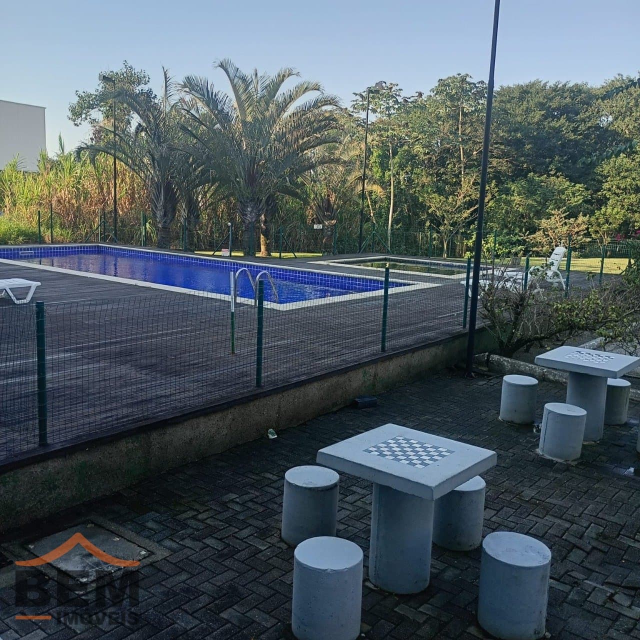 Apartamento para venda no bairro Espinheiros em Itajaí com 39m2 e 1 quarto.