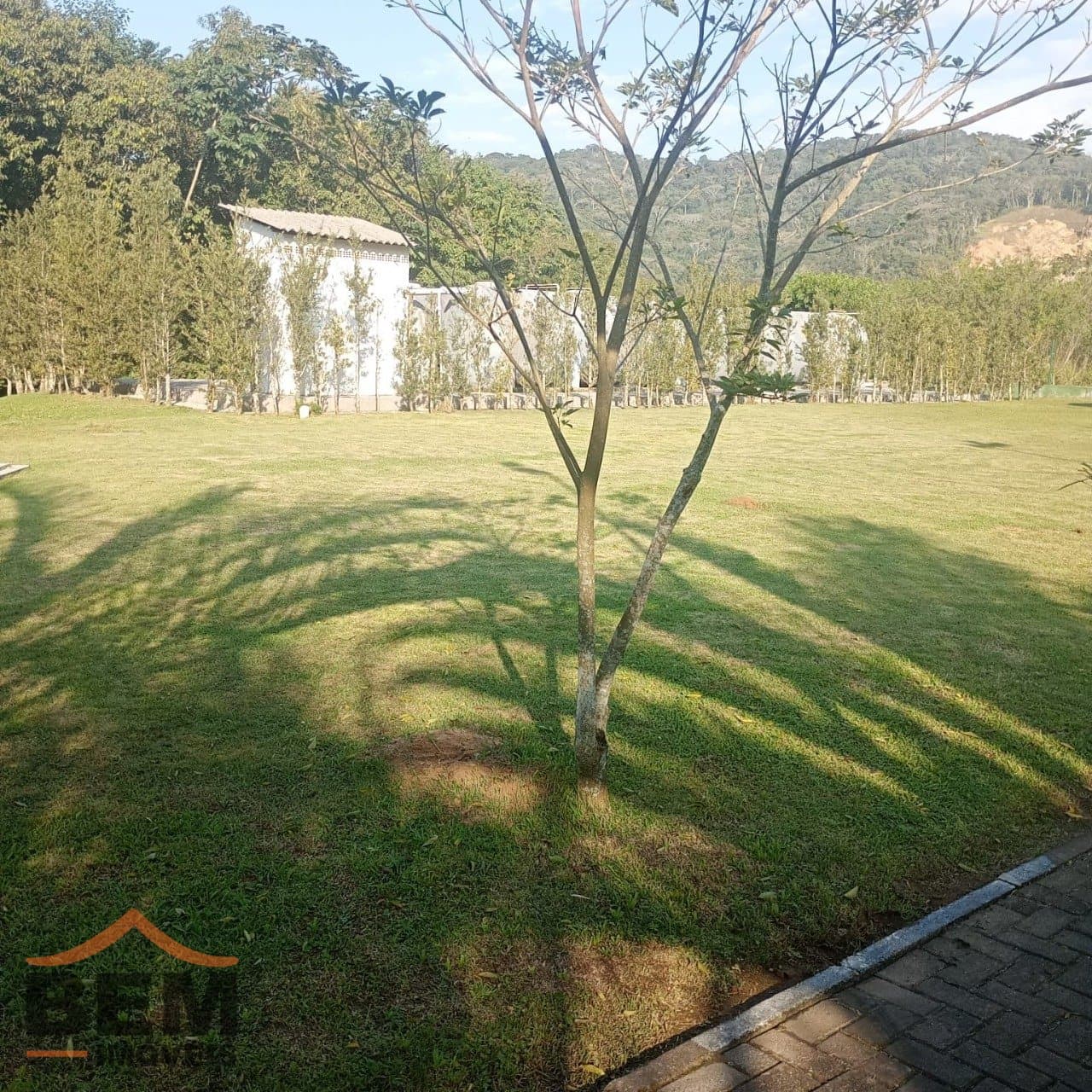 Apartamento para venda no bairro Espinheiros em Itajaí com 39m2 e 1 quarto.
