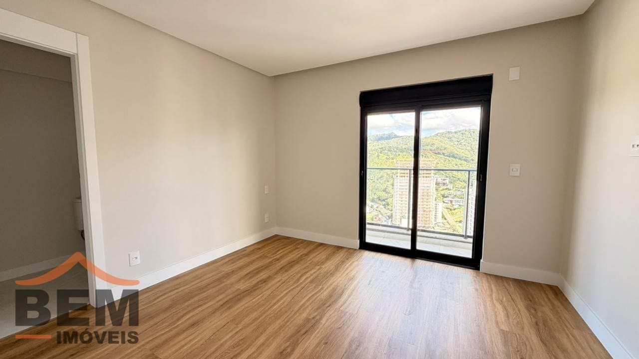 Apartamento para venda no bairro Praia Brava, em Itajaí, com 74] m² e 2 quartos sendo 1 suíte.