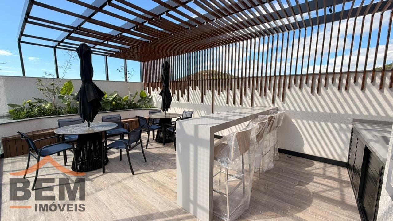 Apartamento para venda no bairro Praia Brava, em Itajaí, com 74] m² e 2 quartos sendo 1 suíte.