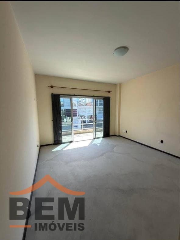 Casa para Locação com 5 quartos e 230m² no bairro Centro, em Balneário Camboriú - SC
