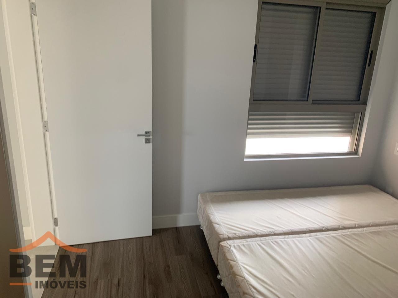 Apartamento para Locação com 3 quartos e 95m² no bairro Centro, em Itajaí - SC