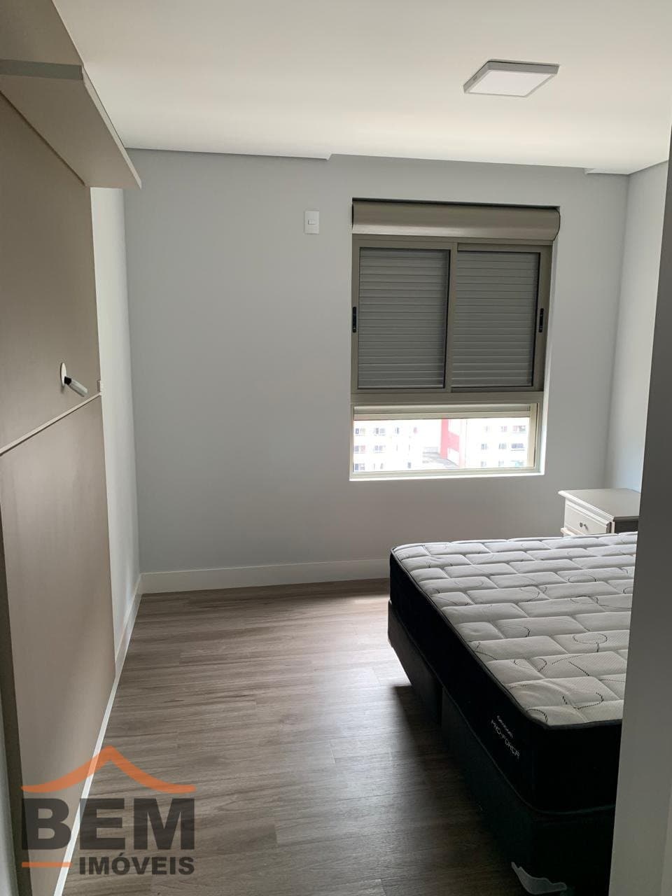 Apartamento para Locação com 3 quartos e 95m² no bairro Centro, em Itajaí - SC