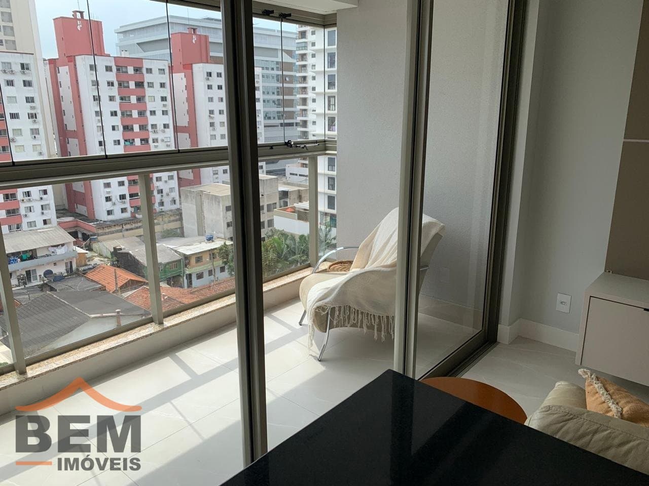 Apartamento para Locação com 3 quartos e 95m² no bairro Centro, em Itajaí - SC