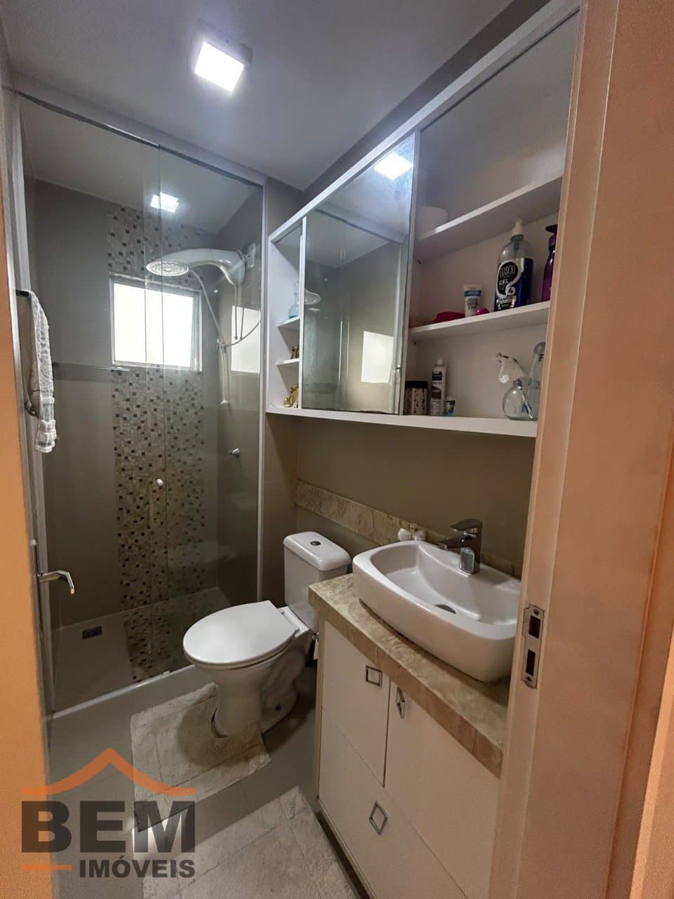 Apartamento para venda no bairro Canhanduba, em Itajaí, com 54,95m² e 2 quartos