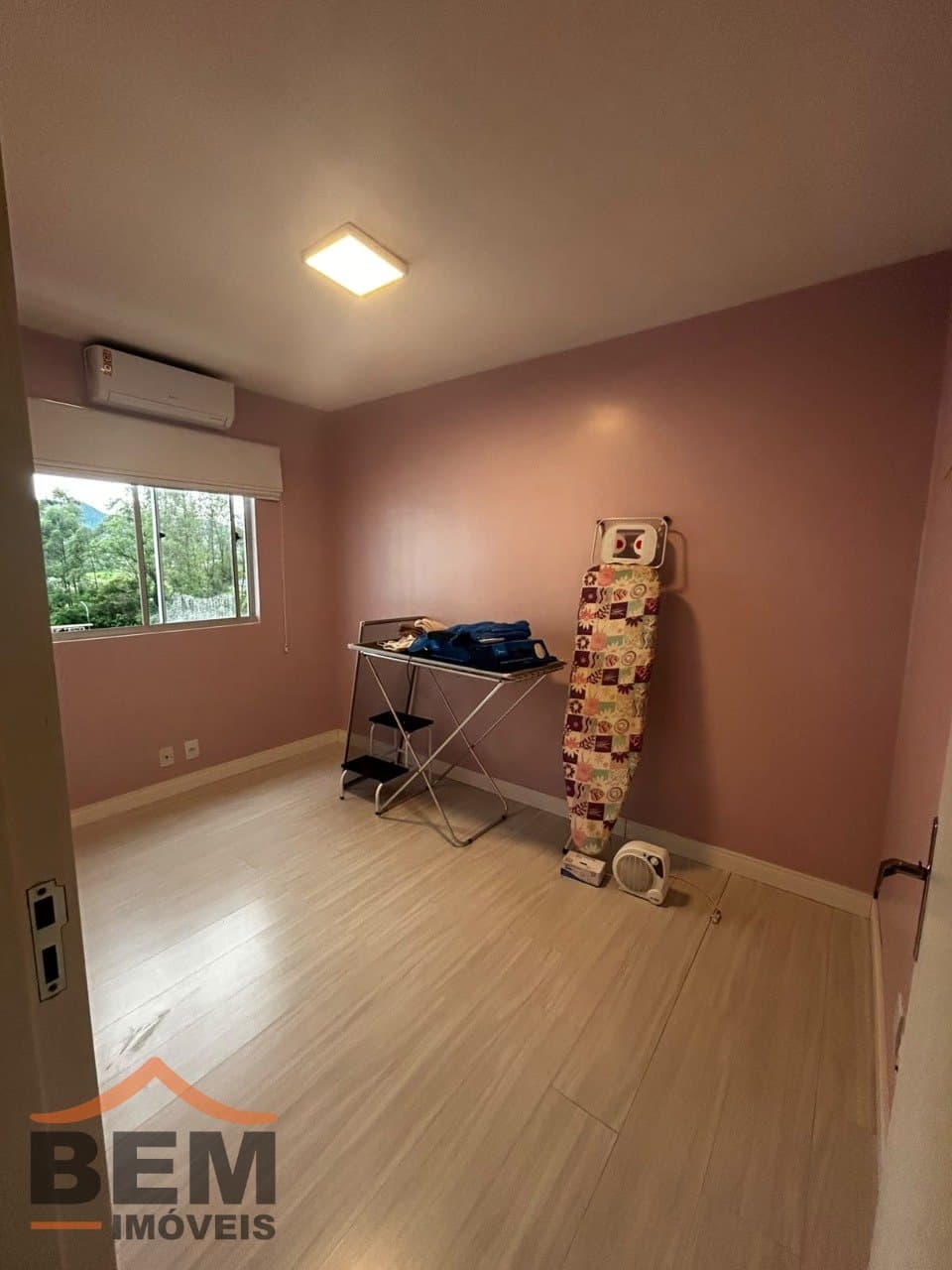 Apartamento para venda no bairro Canhanduba, em Itajaí, com 54,95m² e 2 quartos
