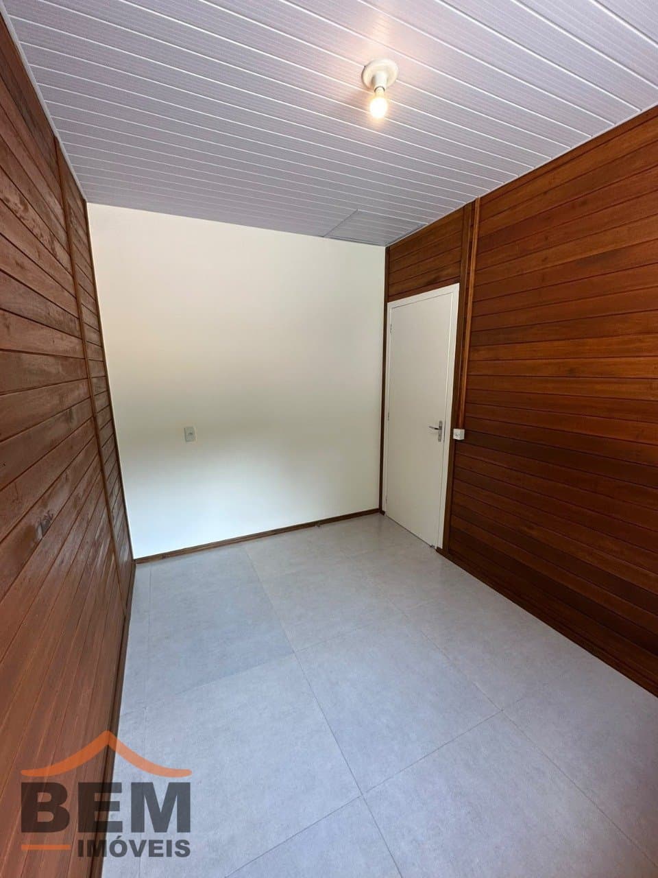 Casa para alugar com 2 quartos no bairro Brilhante II, em Itajaí.