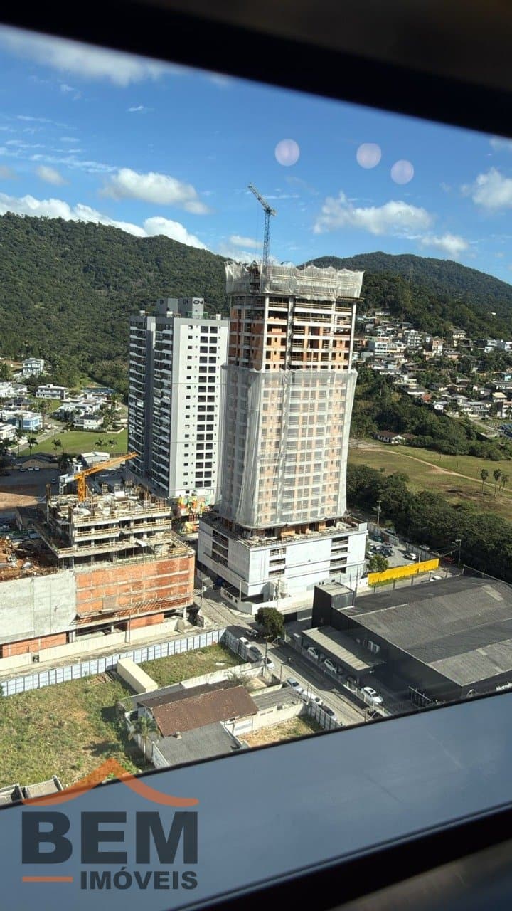 Apartamento para venda no bairro Praia Brava, em Itajaí, com 117m² e 3 suítes