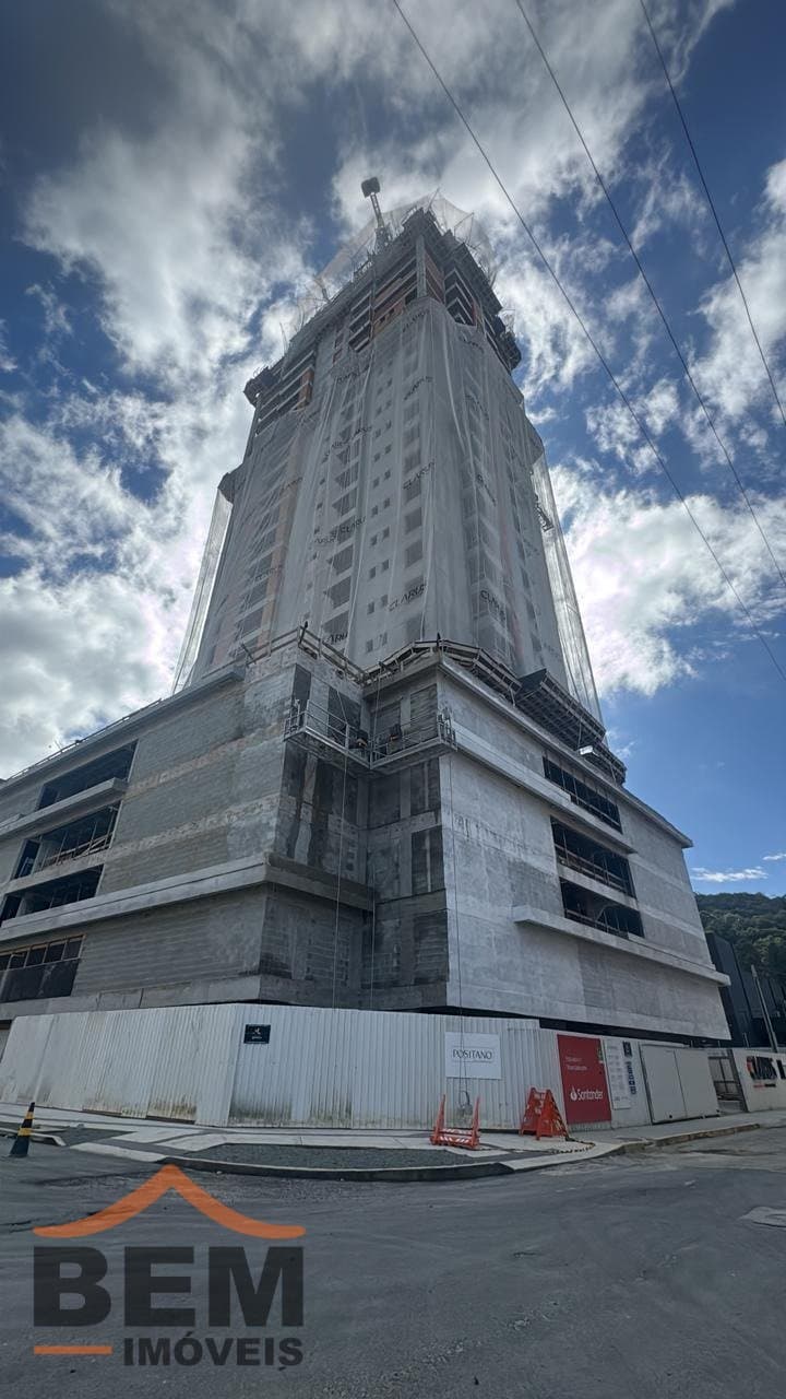 Apartamento para venda no bairro Praia Brava, em Itajaí, com 117m² e 3 suítes