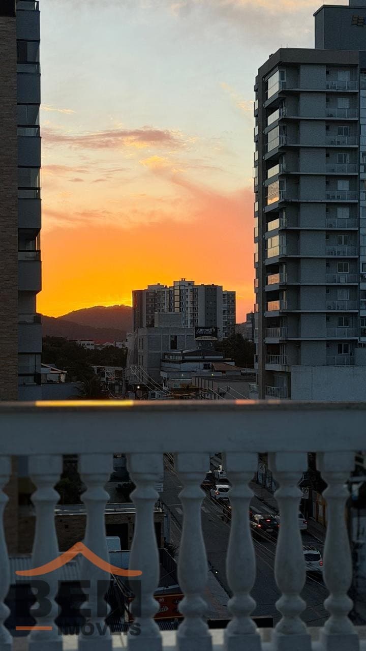 Apartamento Garden para venda no bairro São João em Itajaí, com 248m²,  com 2 dormitórios, sendo 1 suite, mobiliado e com acabamentos de alto padrão