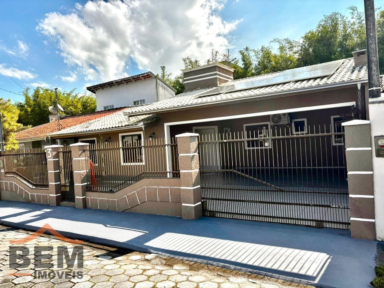 Casa para Locação com 2 quartos e 90m² no bairro Cordeiros, em Itajaí - SC