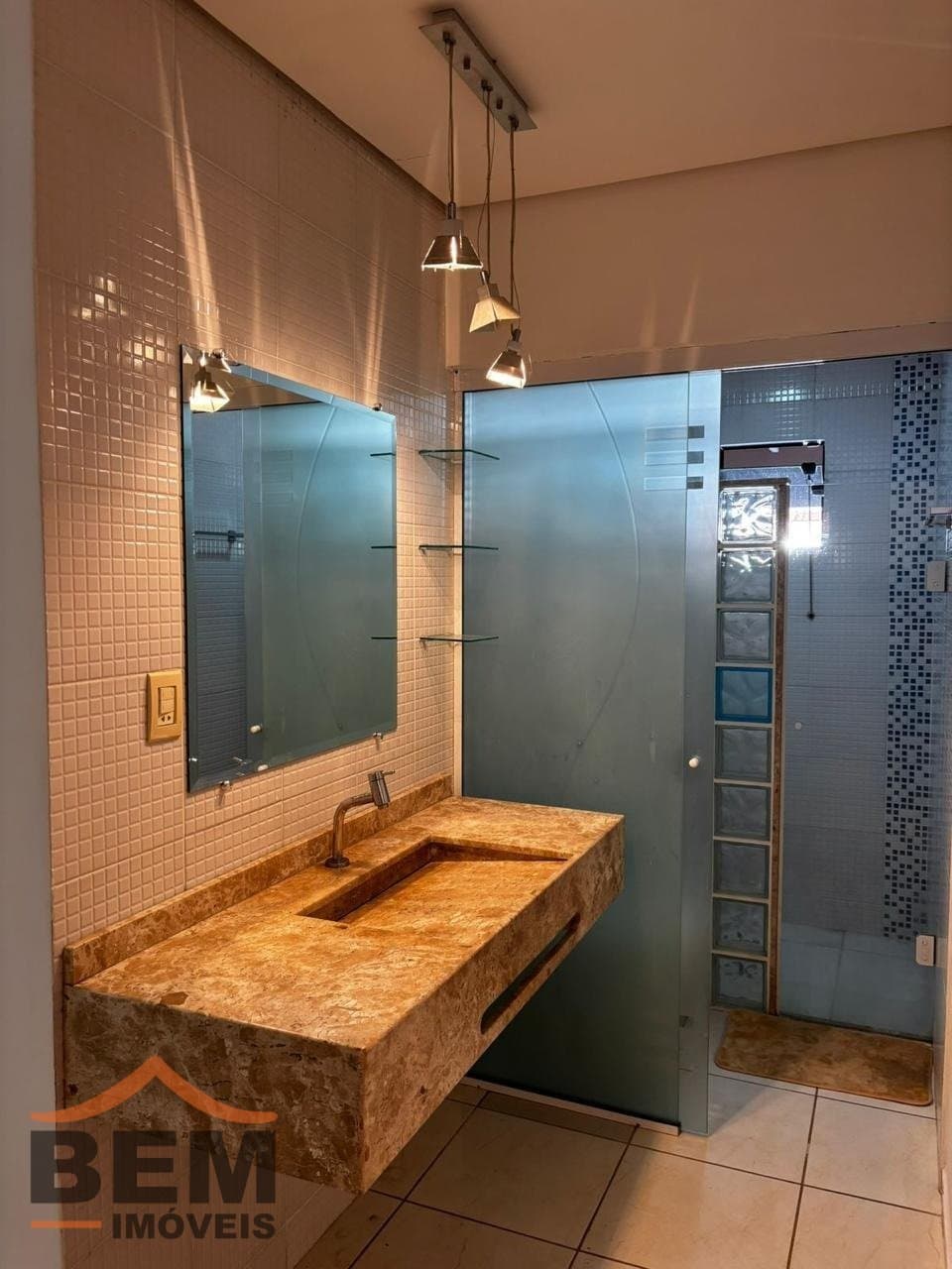 Casa para Locação com 2 quartos e 90m² no bairro Cordeiros, em Itajaí - SC