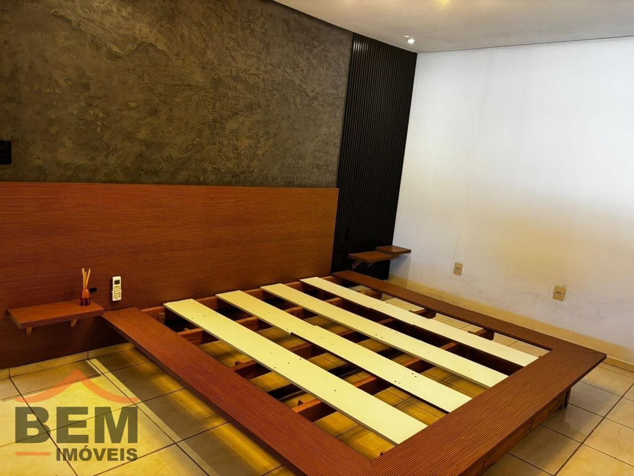 Casa para Locação com 2 quartos e 90m² no bairro Cordeiros, em Itajaí - SC