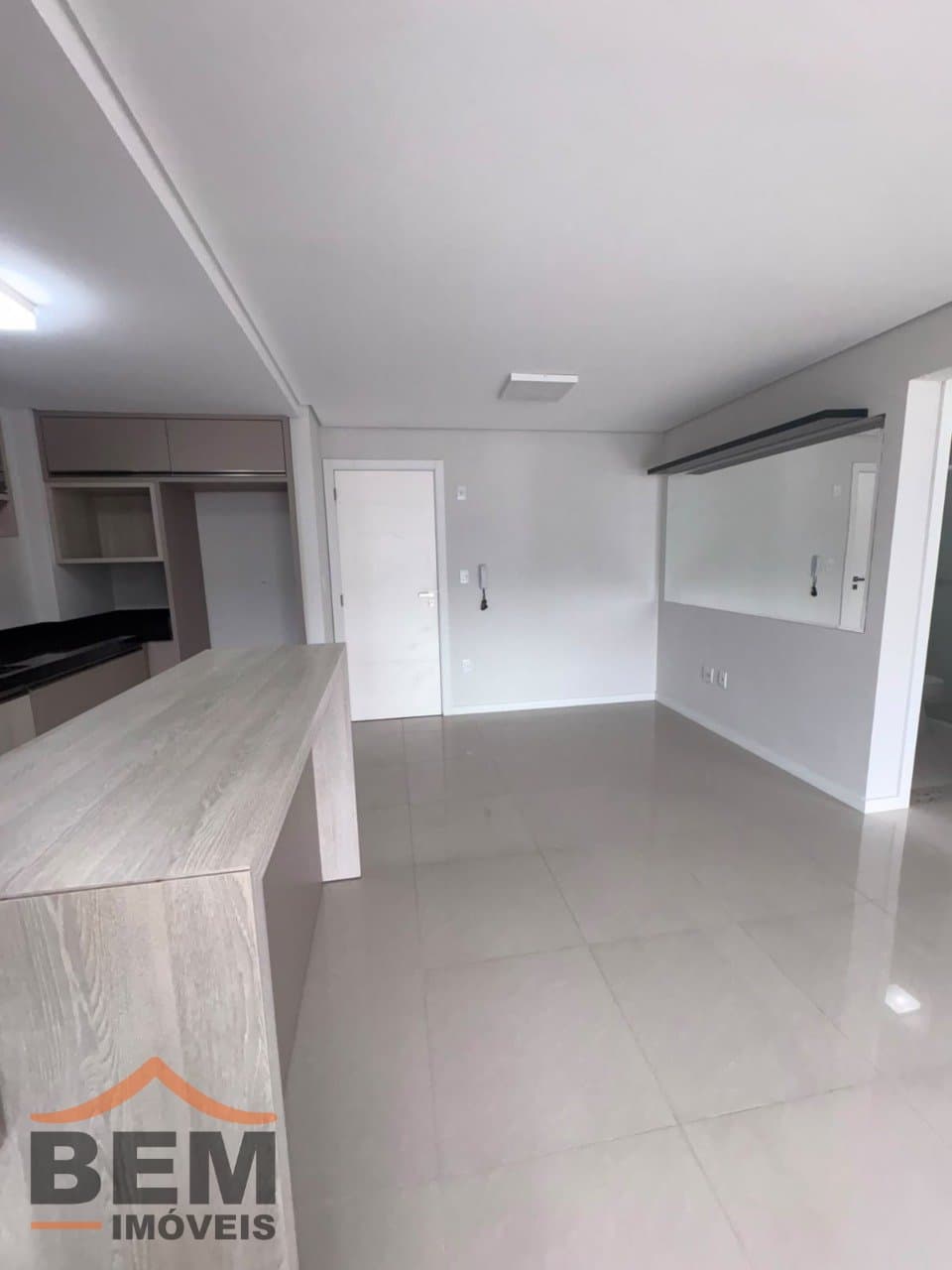 Apartamento para Locação com 2 quartos e 85m² no bairro Fazenda, em Itajaí - SC