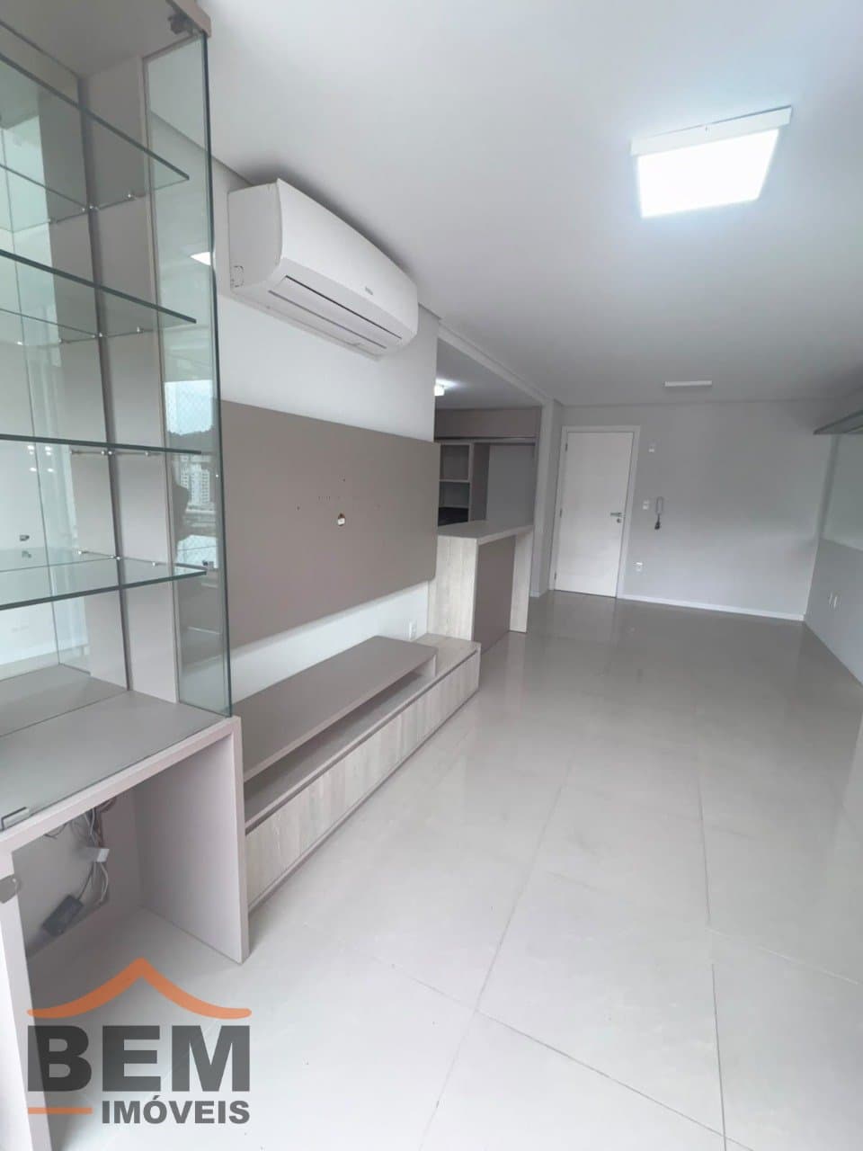 Apartamento para Locação com 2 quartos e 85m² no bairro Fazenda, em Itajaí - SC