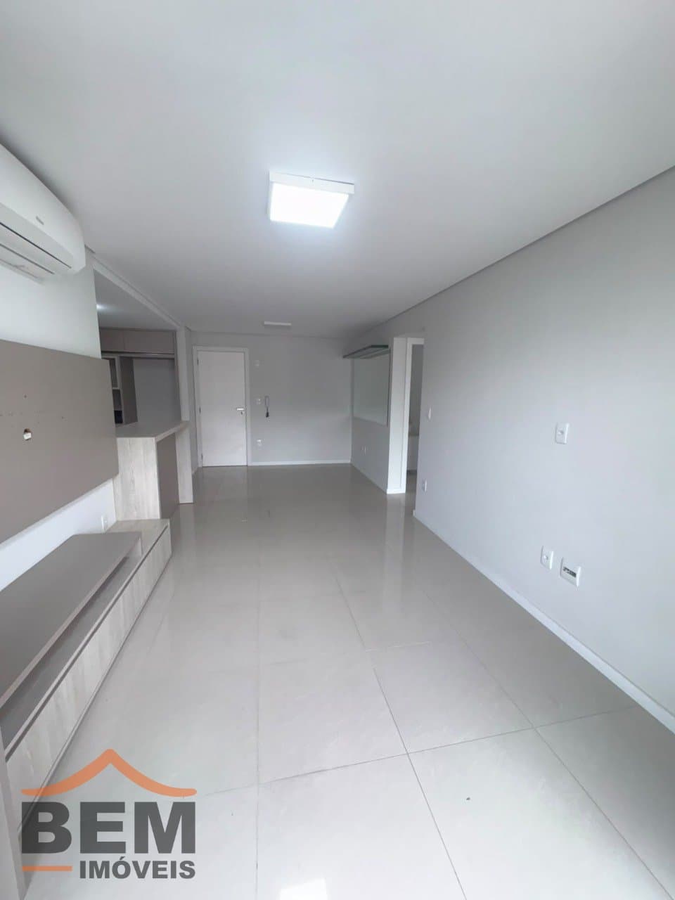 Apartamento para Locação com 2 quartos e 85m² no bairro Fazenda, em Itajaí - SC