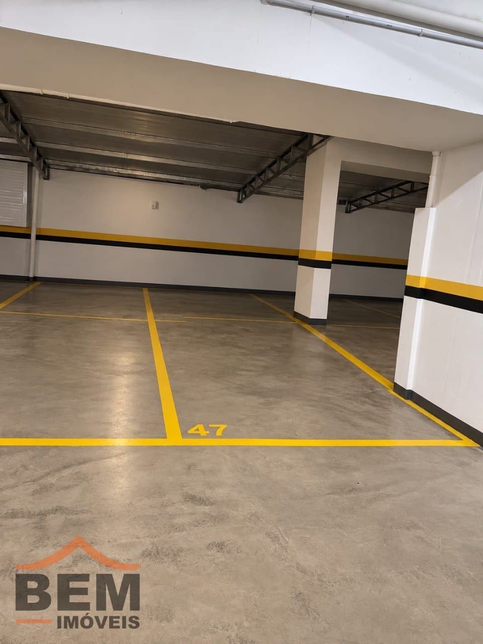Apartamento para venda no bairro Vila Operária, em Itajaí, com 85m² e 3 quartos.