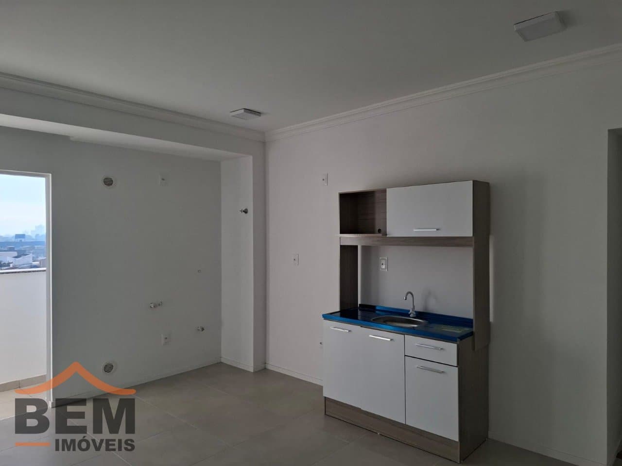 Apartamento para alugar com 2 quartos e 52 m² no bairro São Vicente, em Itajaí.