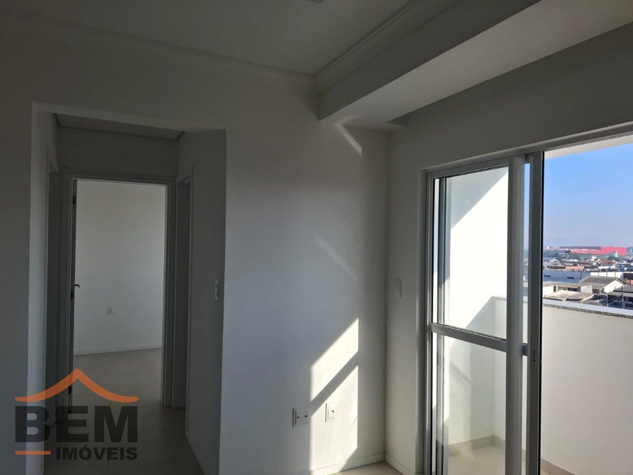 Apartamento para alugar com 2 quartos e 52 m² no bairro São Vicente, em Itajaí.