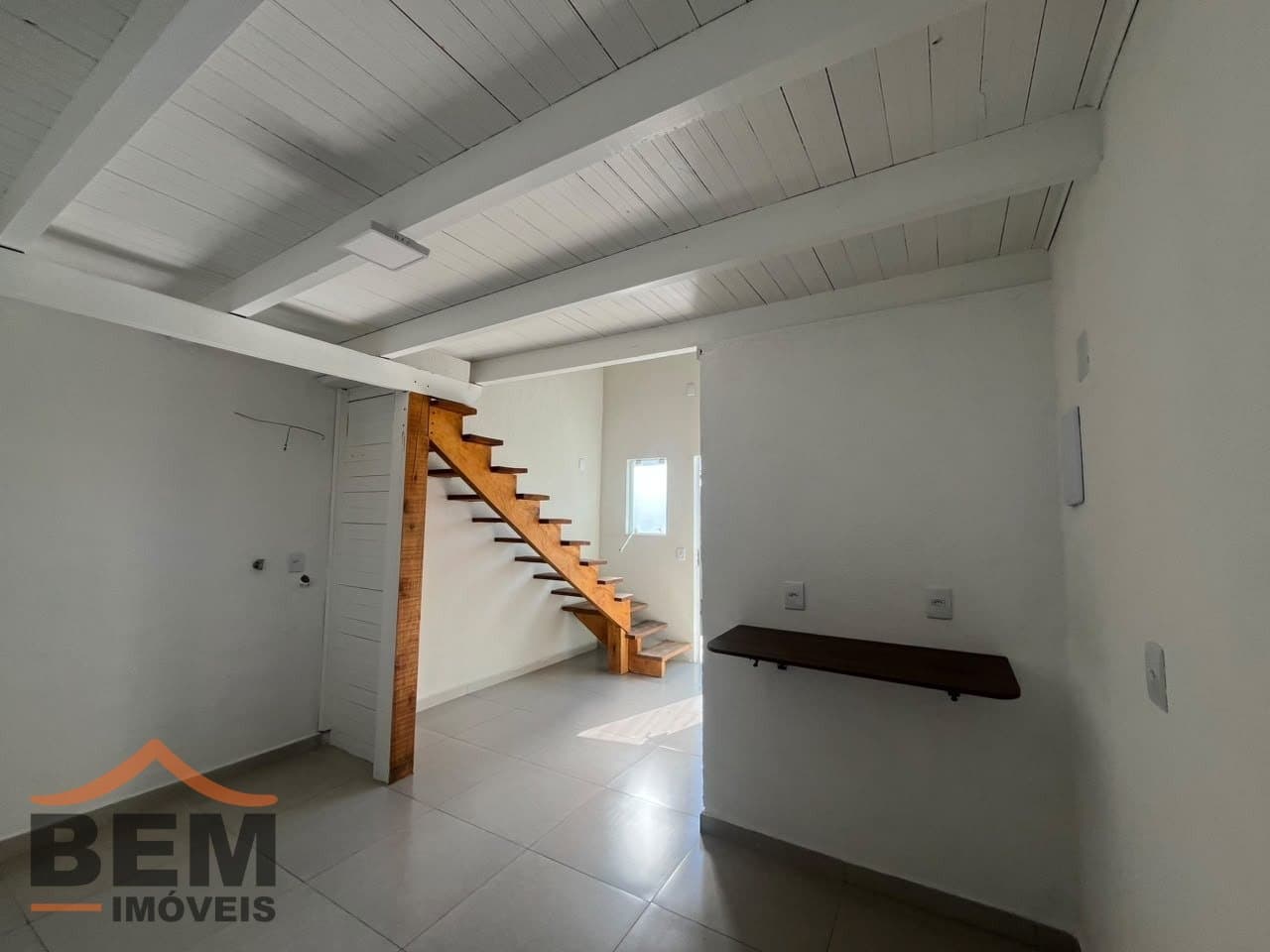 Kitnet para alugar com 1 quarto no bairro Cordeiros, em Itajaí