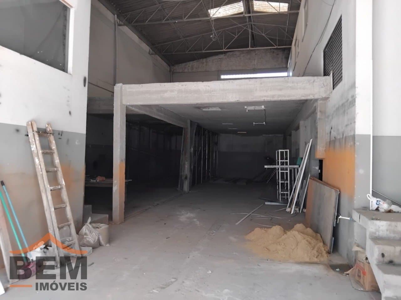 Galpão para aluguel em Camboriú