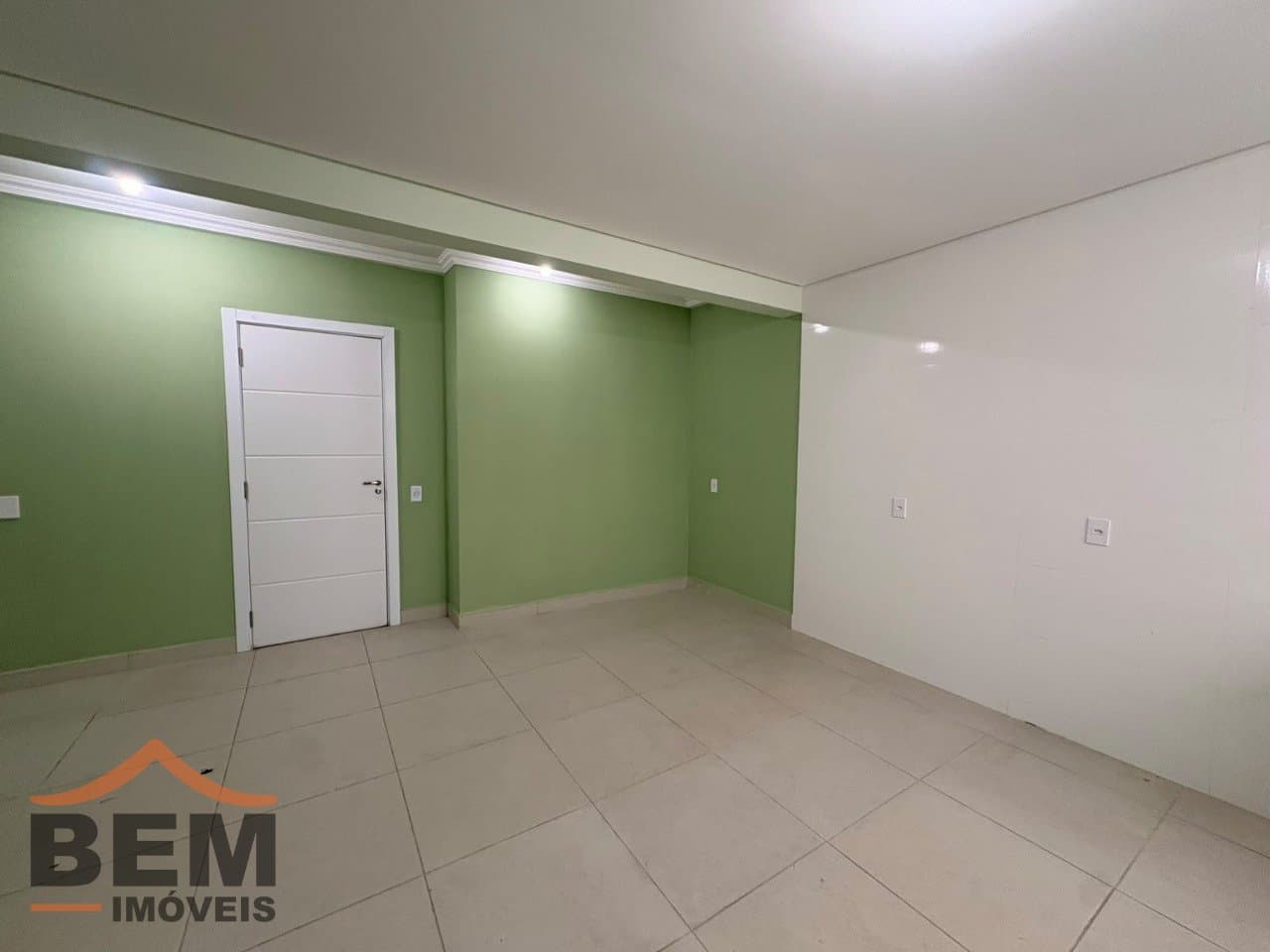 Kitnet para alugar com 1 quarto e 45 m² no bairro Barra do Rio, em Itajaí.