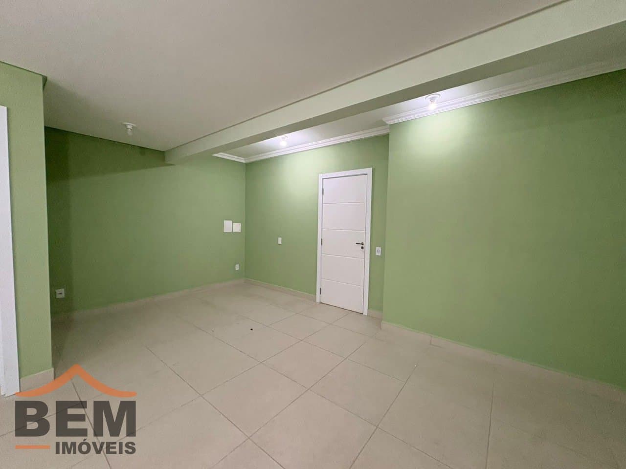 Kitnet para alugar com 1 quarto e 45 m² no bairro Barra do Rio, em Itajaí.