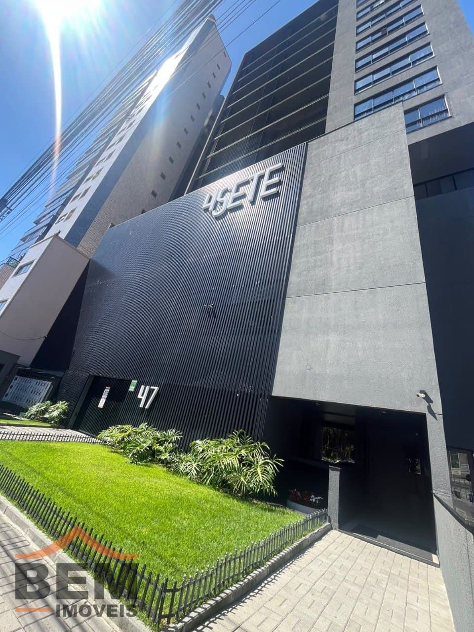 Apartamento para alugar com 1 quarto e 40 m² no bairro Centro, em Itajaí.