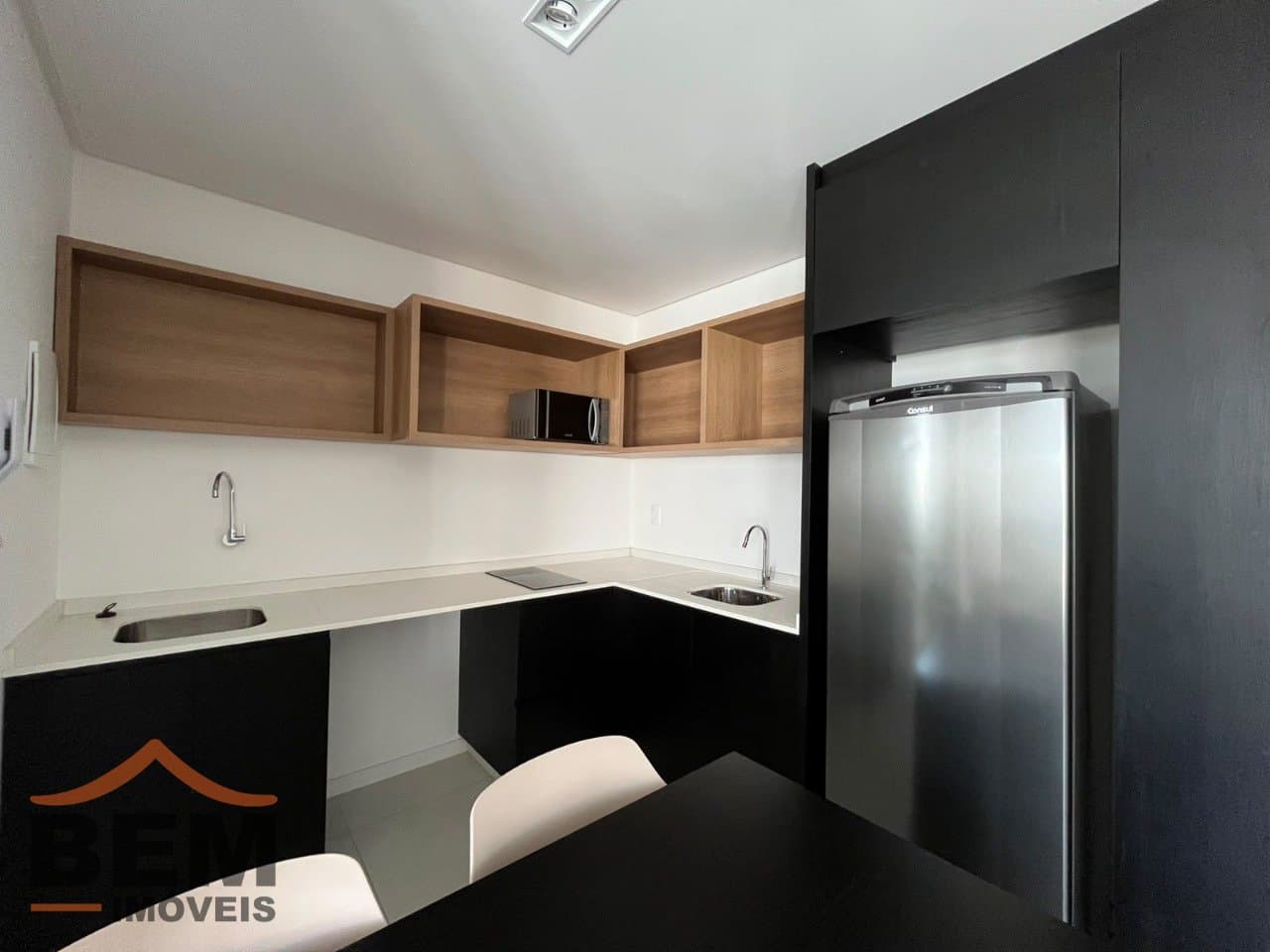 Apartamento para alugar com 1 quarto e 40 m² no bairro Centro, em Itajaí.