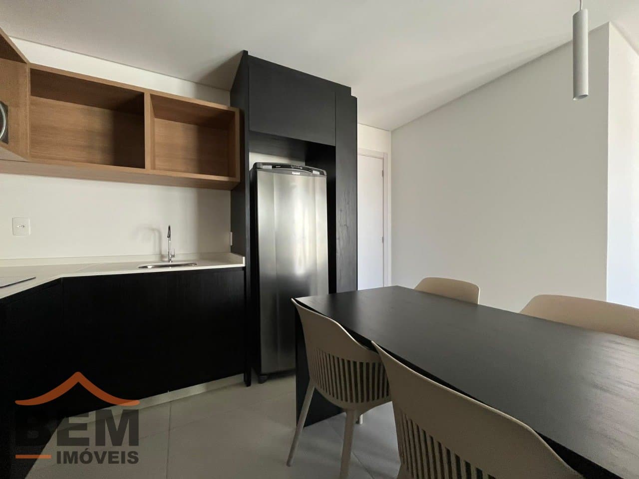 Apartamento para alugar com 1 quarto e 40 m² no bairro Centro, em Itajaí.