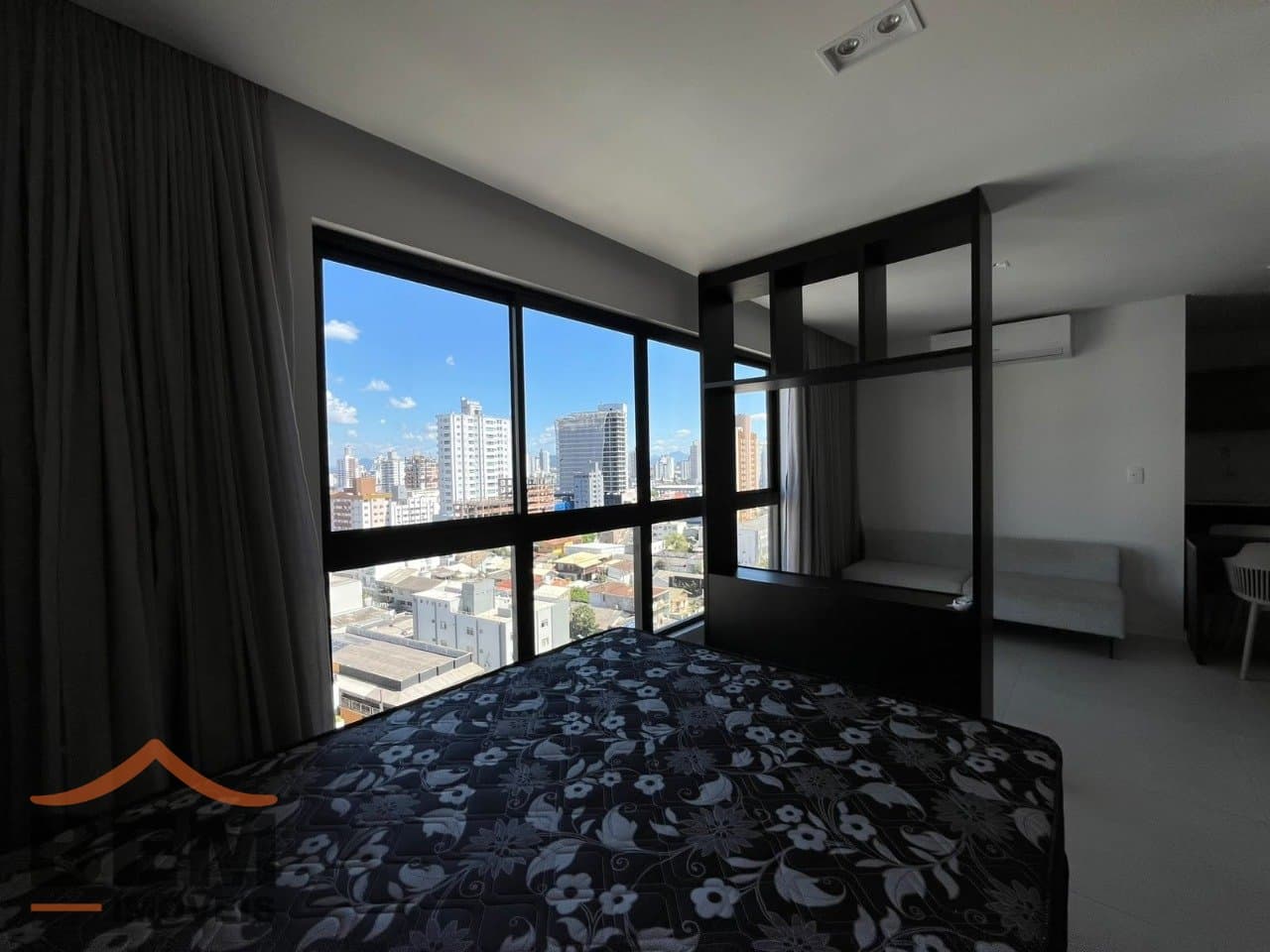 Apartamento para alugar com 1 quarto e 40 m² no bairro Centro, em Itajaí.