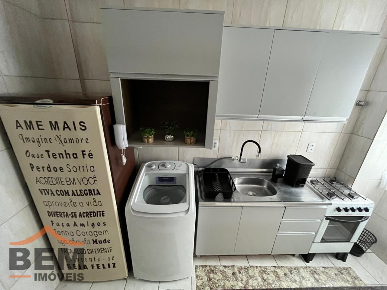 Apartamento para alugar com 1 quarto no bairro Centro, em Itajaí.