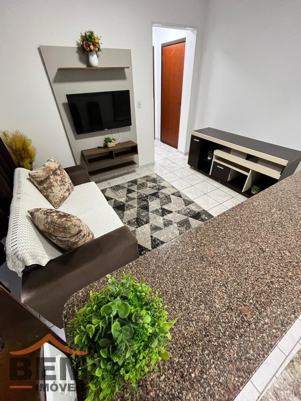 Apartamento para alugar com 1 quarto no bairro Centro, em Itajaí.