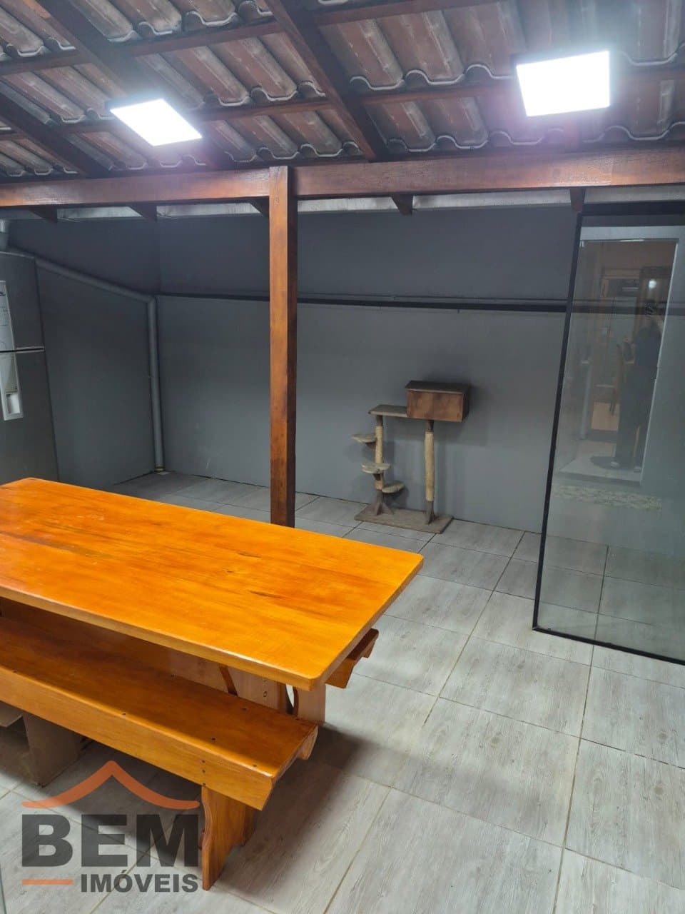 Sobrado  para venda no bairro Santa Regina, em Itajaí, com 102m² e 2 quartos.