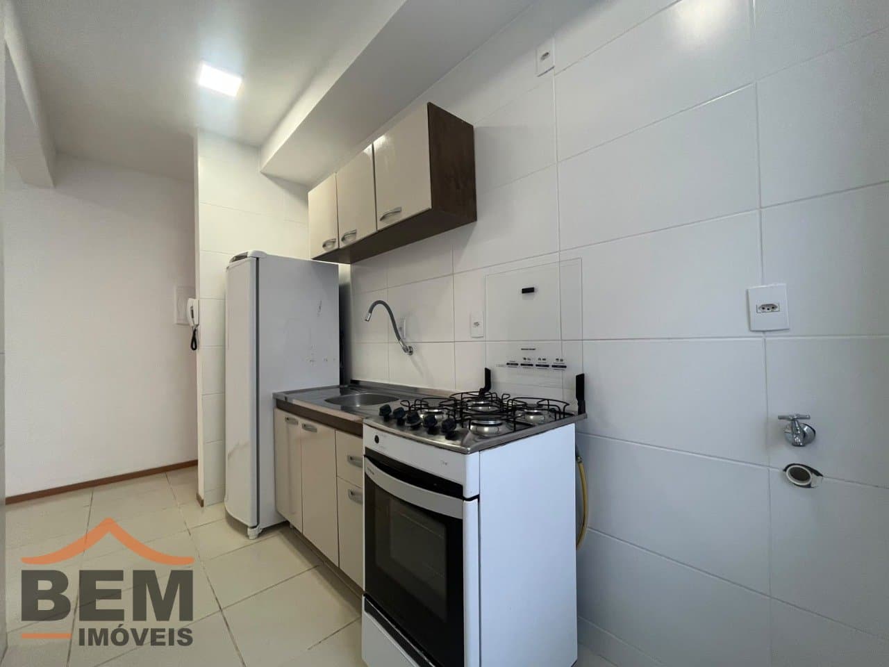 Apartamento para alugar com 2 quartos e 48 m² no bairro Itaipava, em Itajaí/SC.