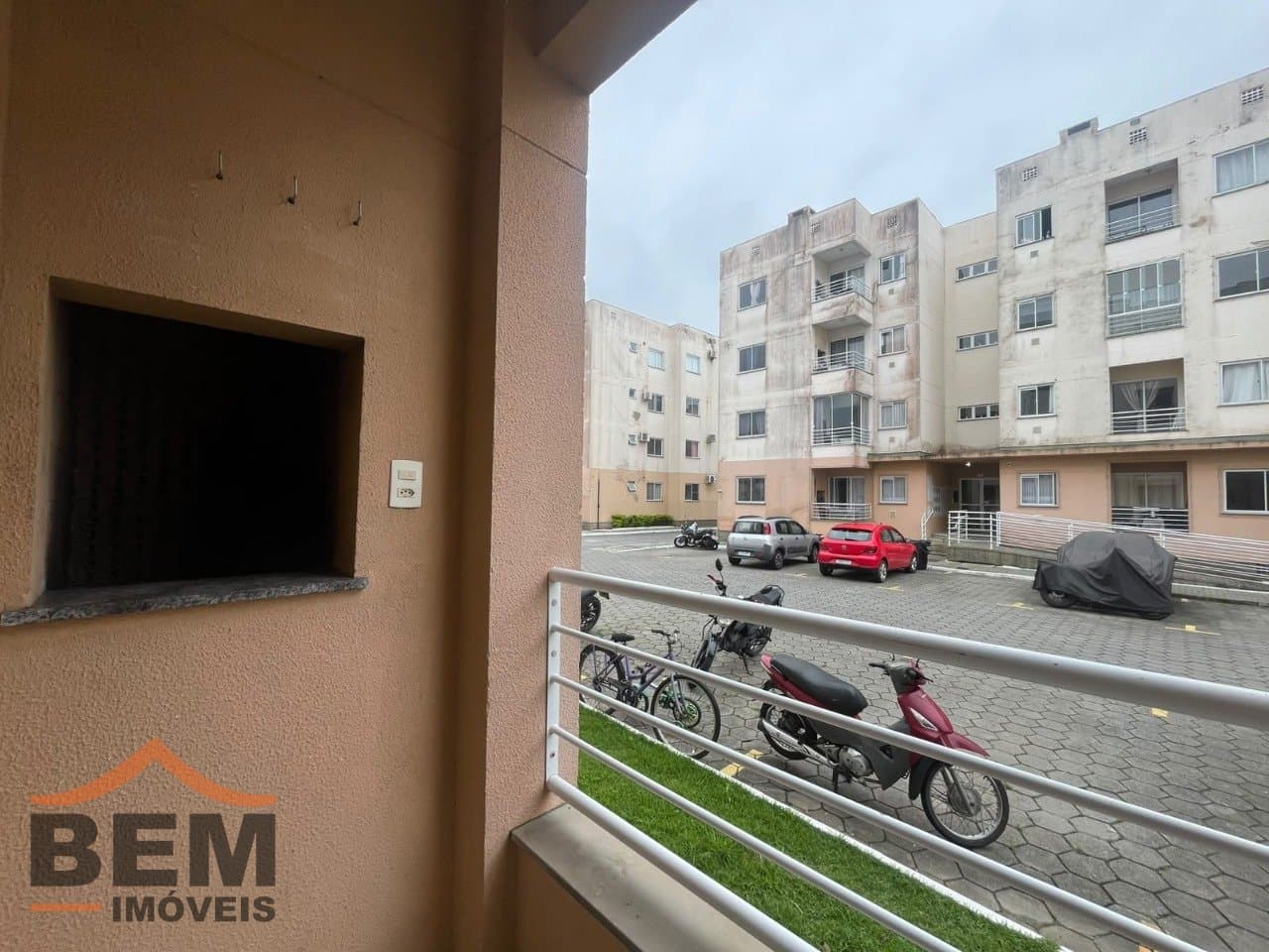 Apartamento para alugar com 2 quartos e 48 m² no bairro Itaipava, em Itajaí/SC.
