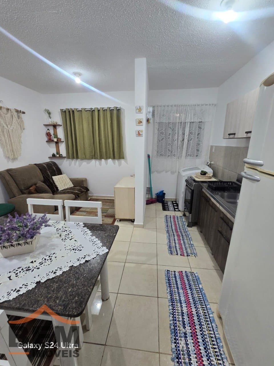 Apartamento para alugar com 1 quarto e 40 m² no bairro Espinheiros, em Itajaí/SC.