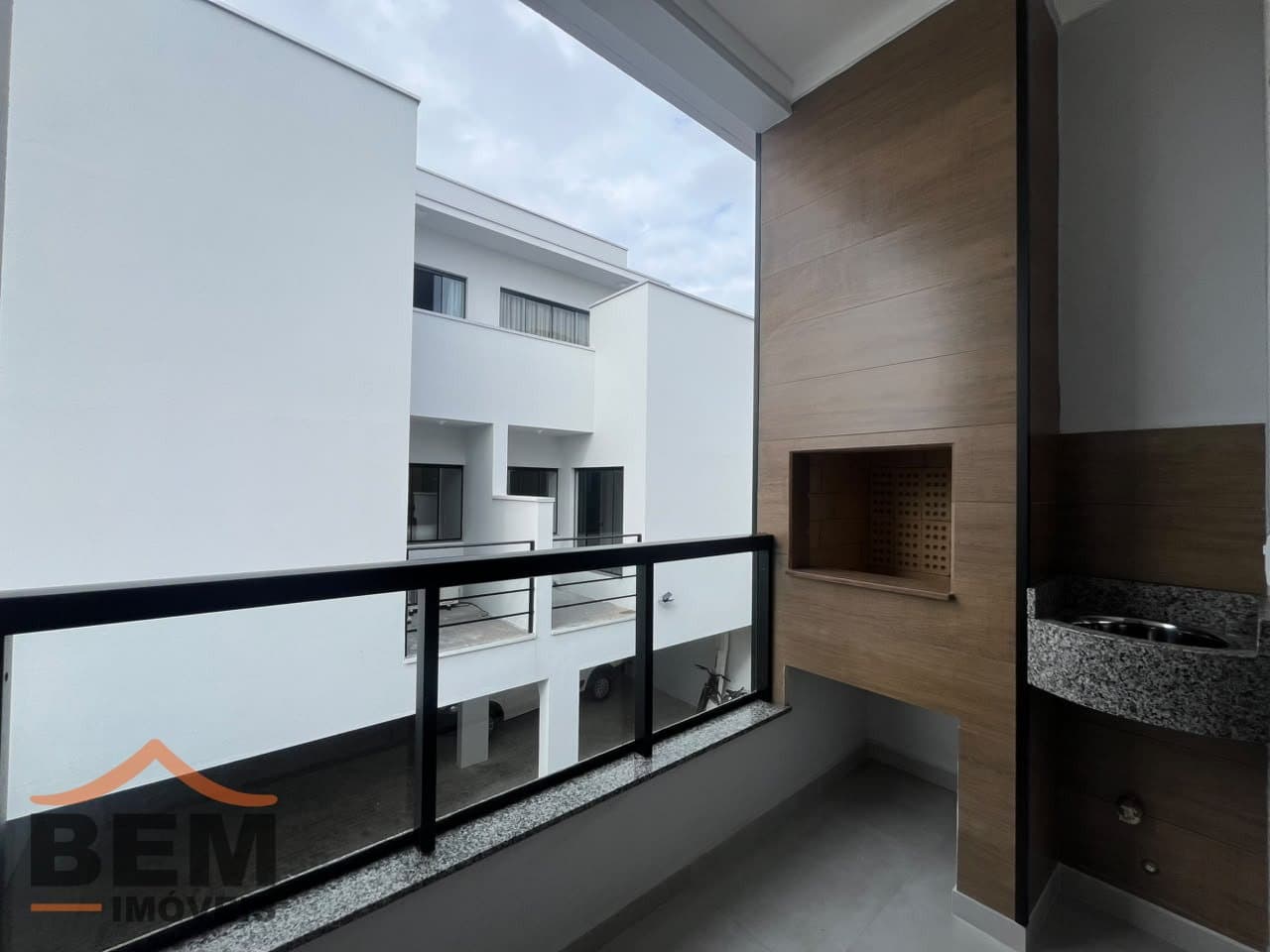 Apartamento para alugar com 2 quartos e 60 m² no bairro São João, em Itajaí.