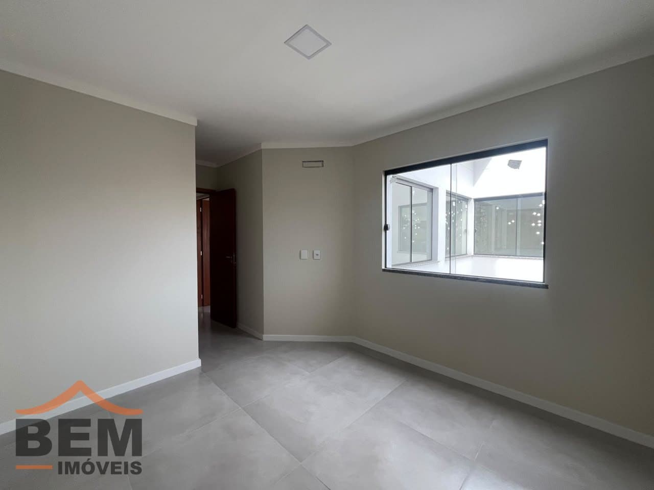 Apartamento para alugar com 2 quartos e 60 m² no bairro São João, em Itajaí.