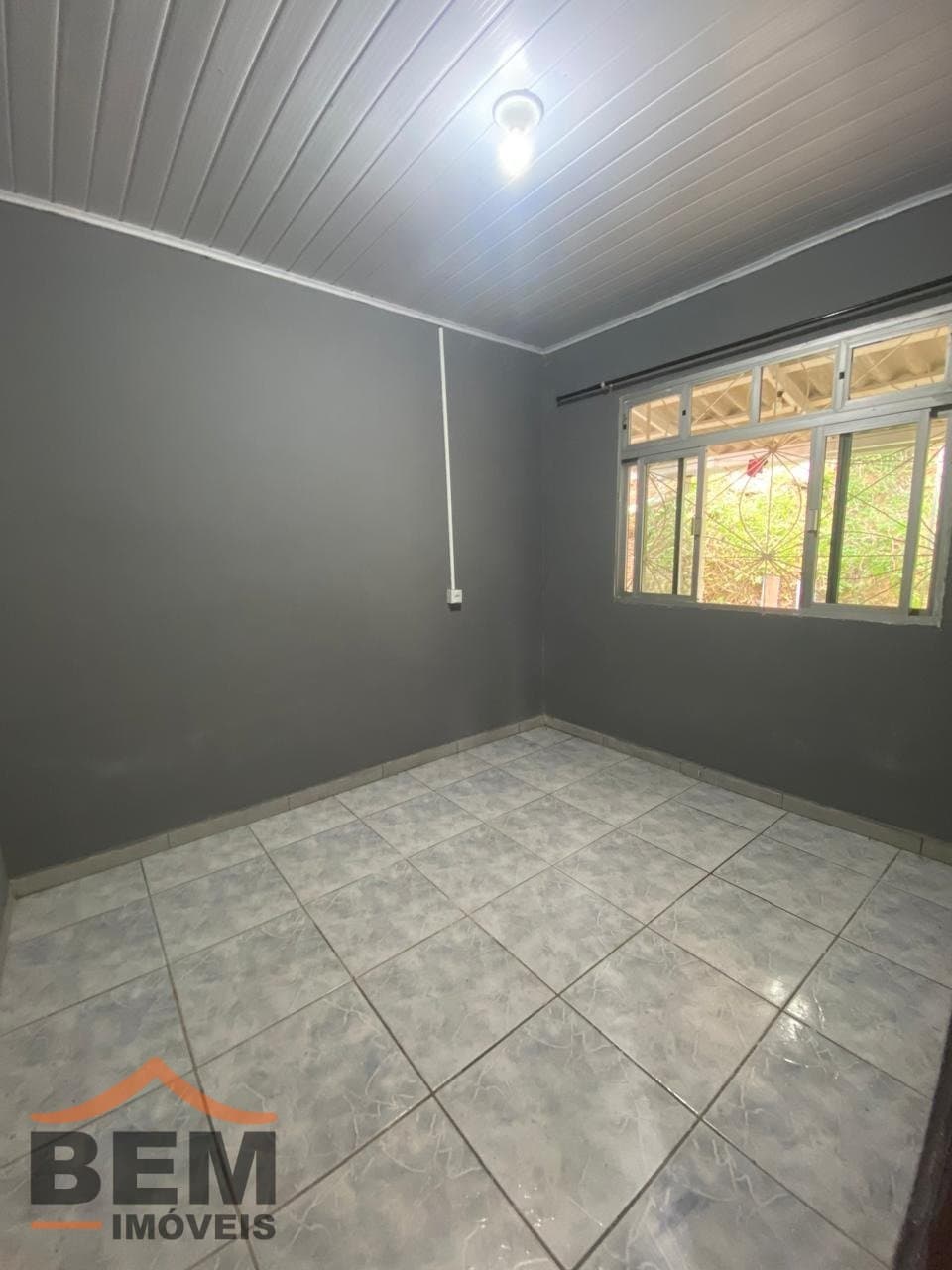 Casa com amplo terreno em frente, para venda no bairro fazenda em Itajaí, com 120m²  e 3 dormitórios