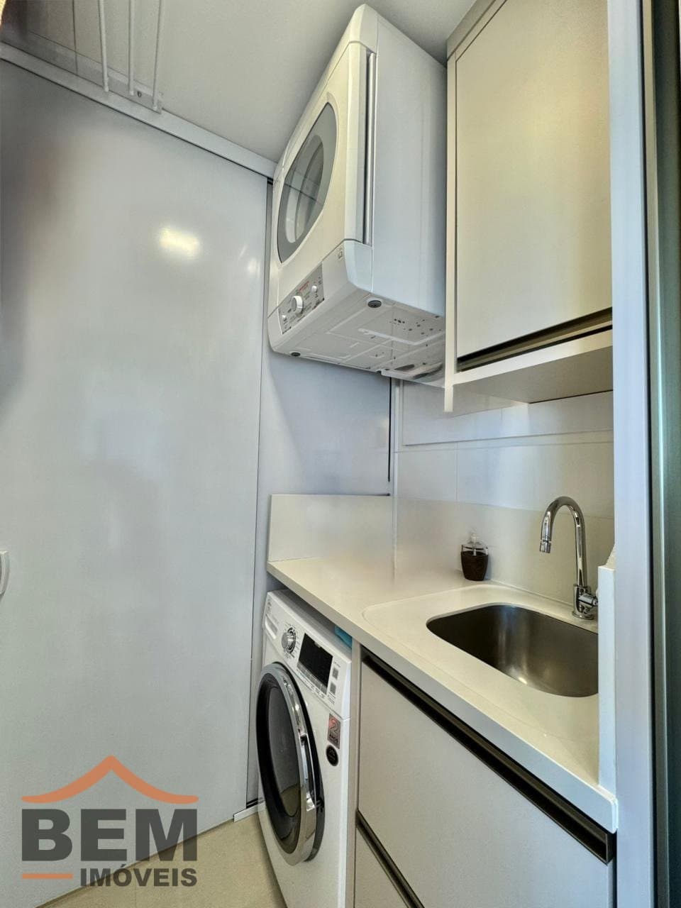 Apartamento para venda no bairro Vila Operária, em Itajaí, com 96 m² e 3 quartos