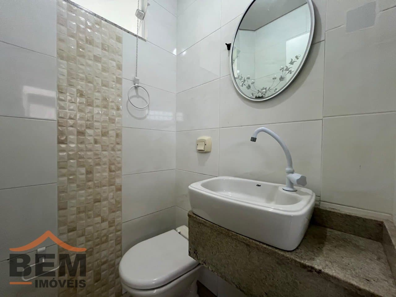Apartamento para alugar com 2 quartos e 98 m² no bairro Dom Bosco, em Itajaí.