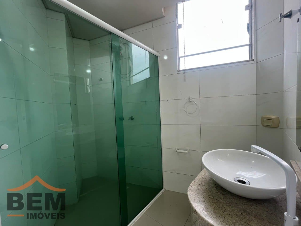 Apartamento para alugar com 2 quartos e 98 m² no bairro Dom Bosco, em Itajaí.