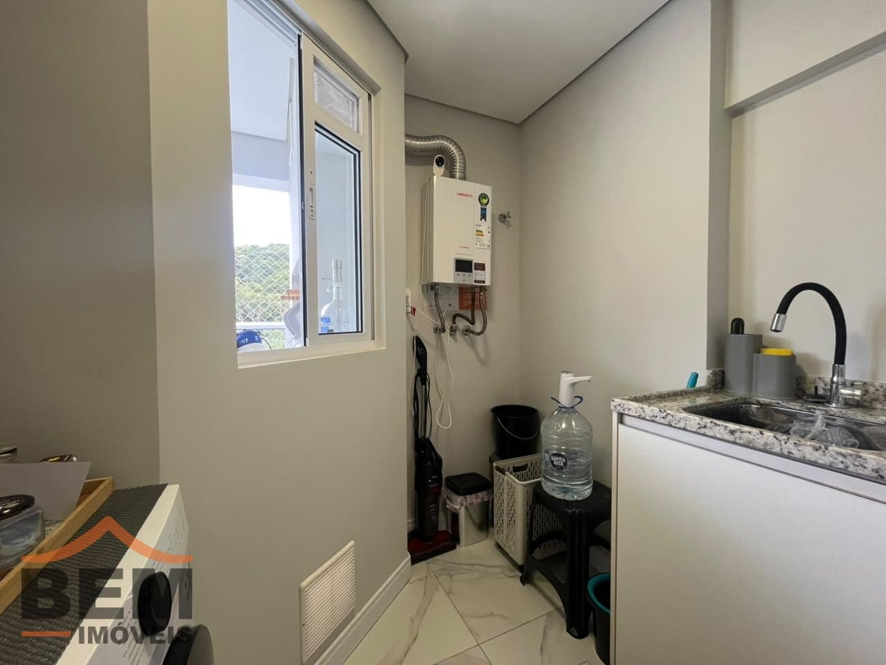 Apartamento para venda no bairro Ressacada, em Itajaí, com 71m² e 2 quartos sendo 1 suíte