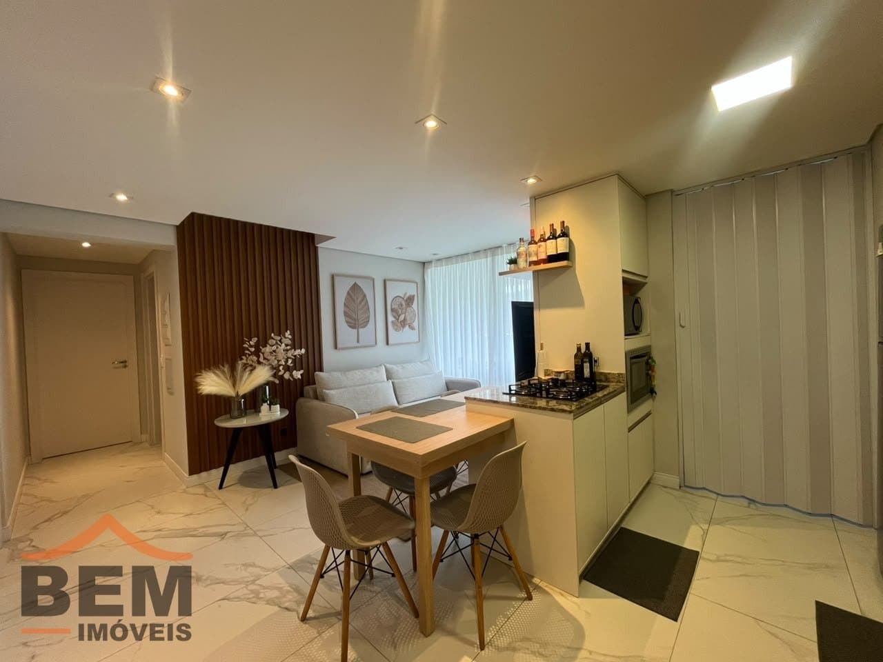 Apartamento para venda no bairro Ressacada, em Itajaí, com 71m² e 2 quartos sendo 1 suíte