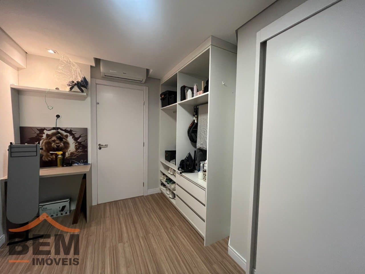 Apartamento para venda no bairro Ressacada, em Itajaí, com 71m² e 2 quartos sendo 1 suíte