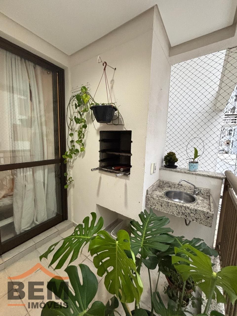 Apartamento para venda no bairro São João, em Itajaí, com 65m² e 2 quartos, sendo 1 suíte