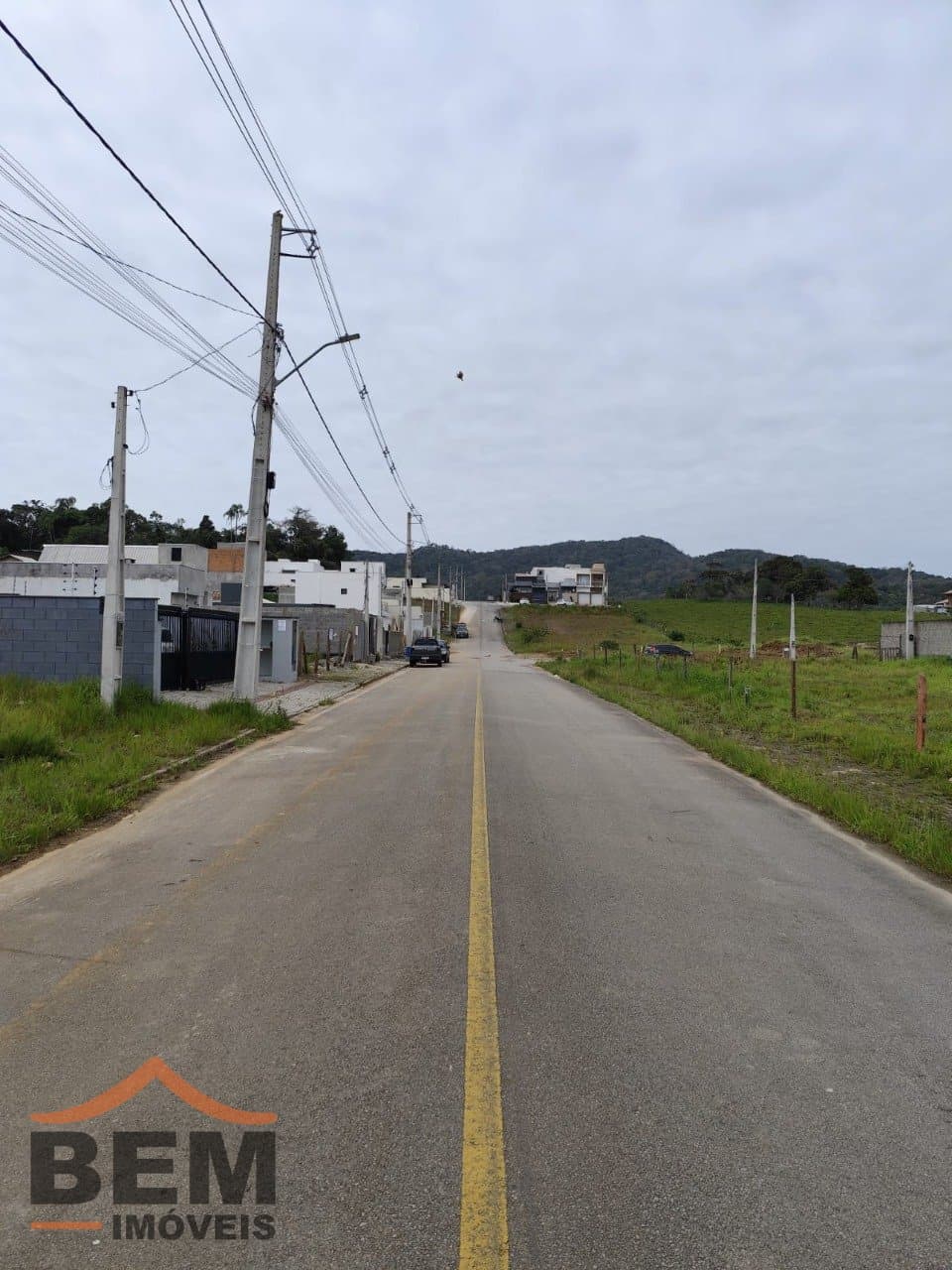 Terreno à venda no bairro Nossa Srª de Fátima, em Penha, a 900m da Praia Alegre e 300m²