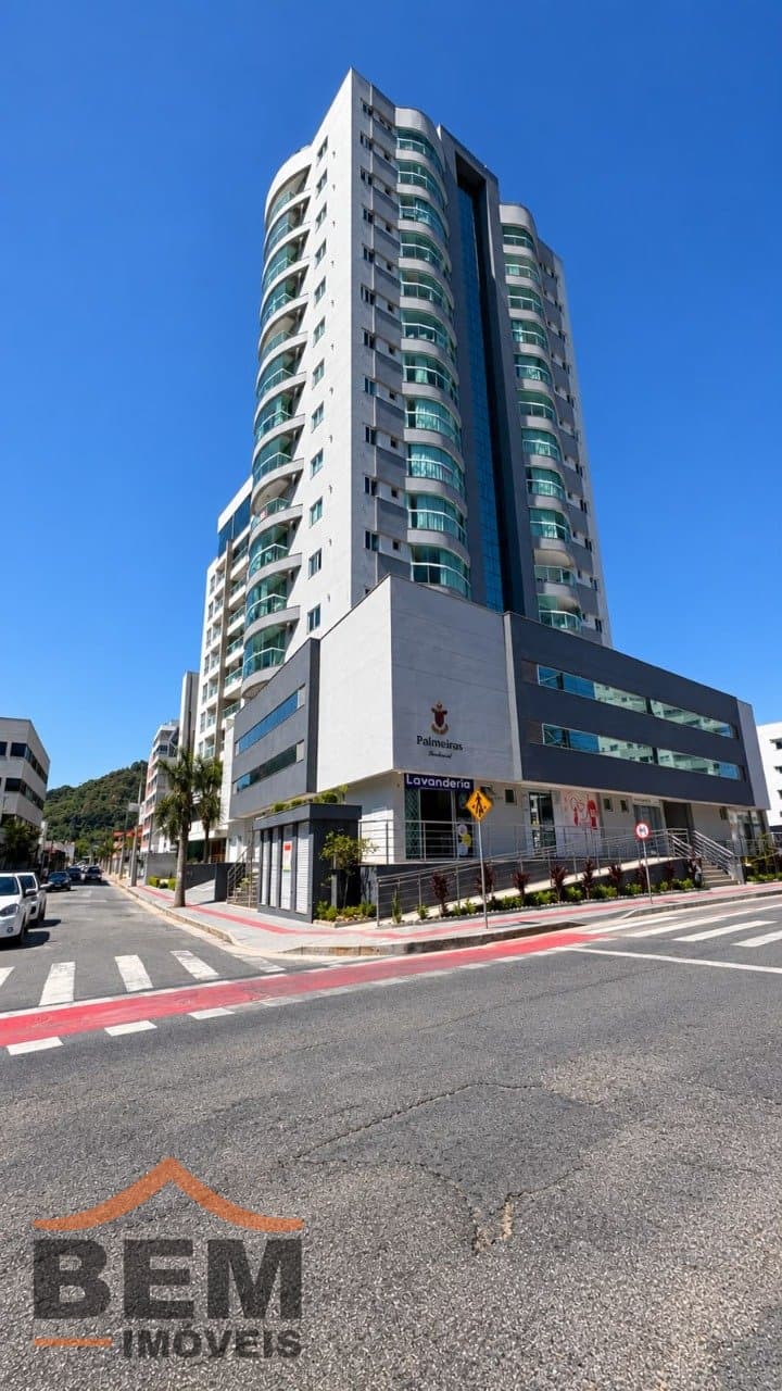 Apartamento para venda no bairro centro em Itajaí, com 140m² e 3 quartos, sendo 1 suíte